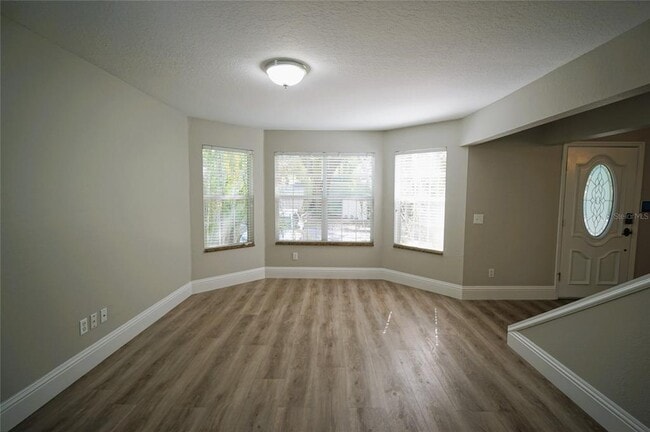 Building Photo - 317 W Hanlon St