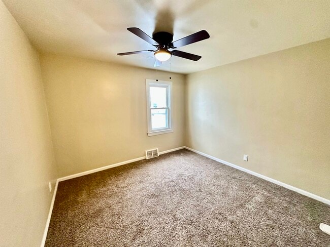 Building Photo - 30240 Groveland St