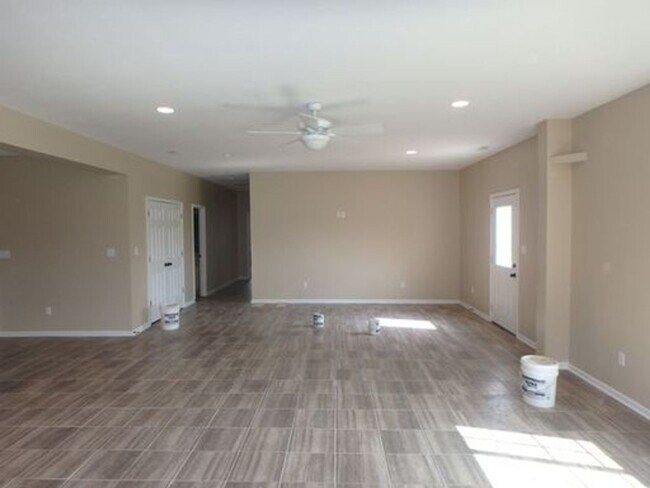 Building Photo - 1620 Co Rd 409