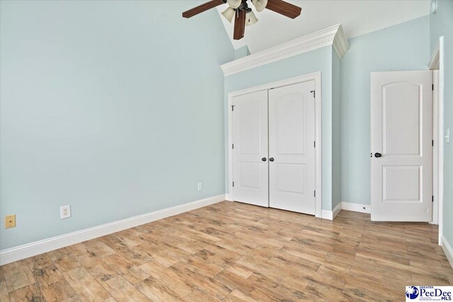 Building Photo - 1601 Pickford Ln