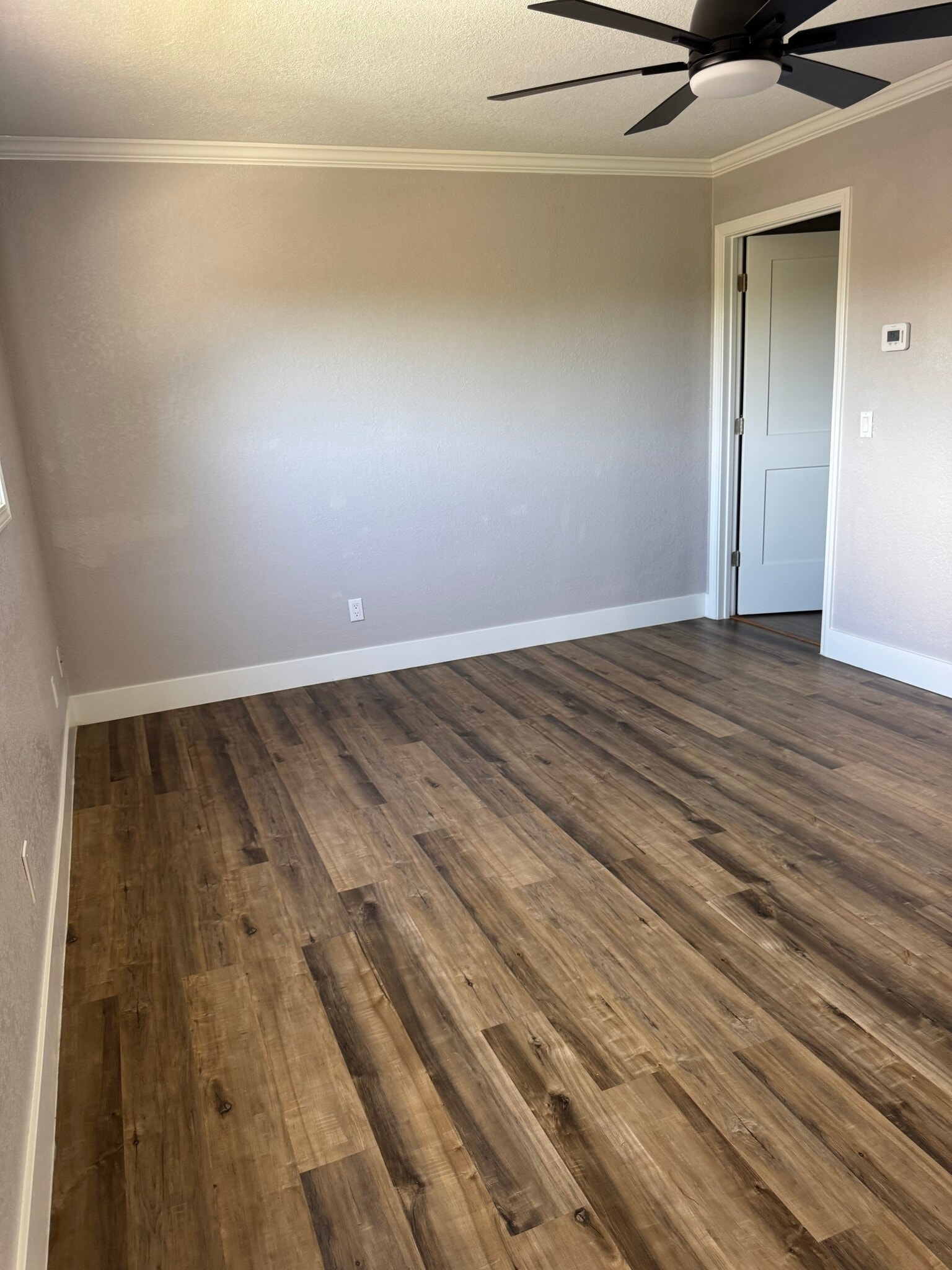 Building Photo - 3918 Overlook Dr NE