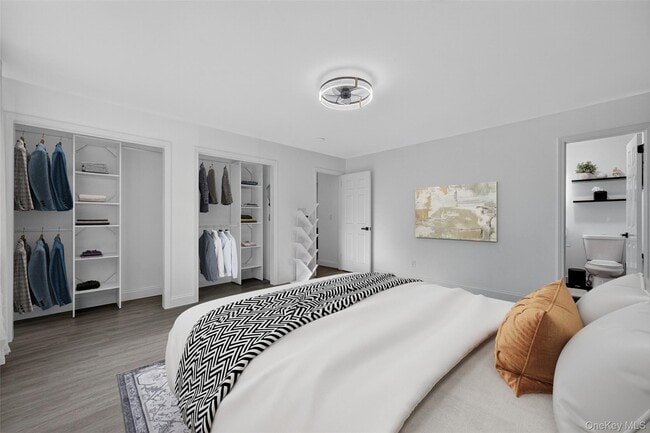 Building Photo - 201 Tamarack Ln