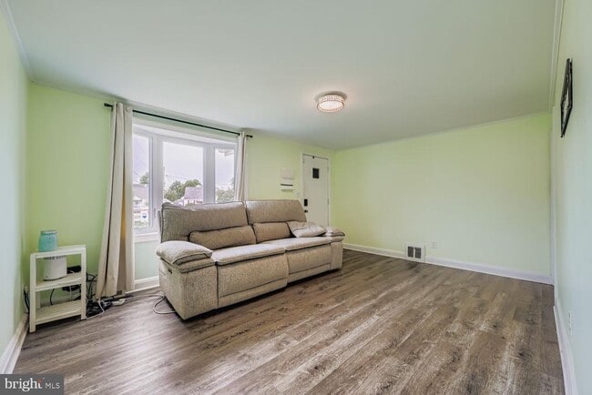 Building Photo - 515 Taney Ave