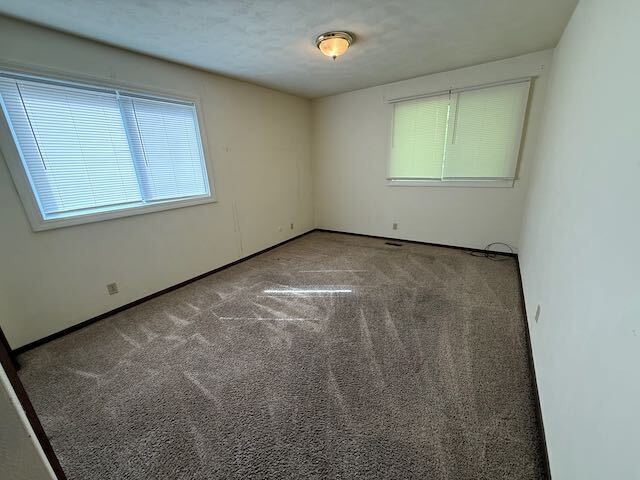 Building Photo - Duplex in Peoria