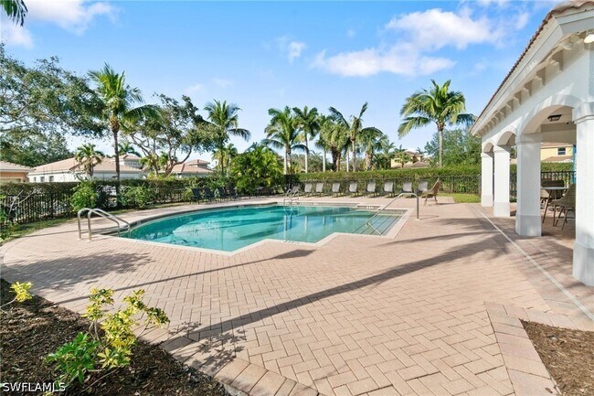 Building Photo - 10260 Olivewood Way