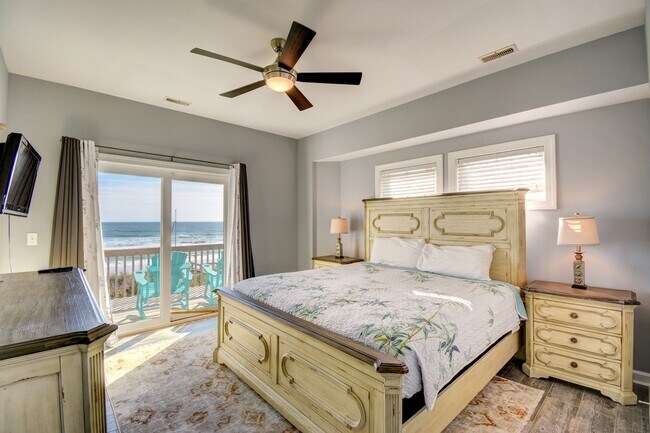 Building Photo - Oceanfront- Pet Friendly- Fully Furnished-...
