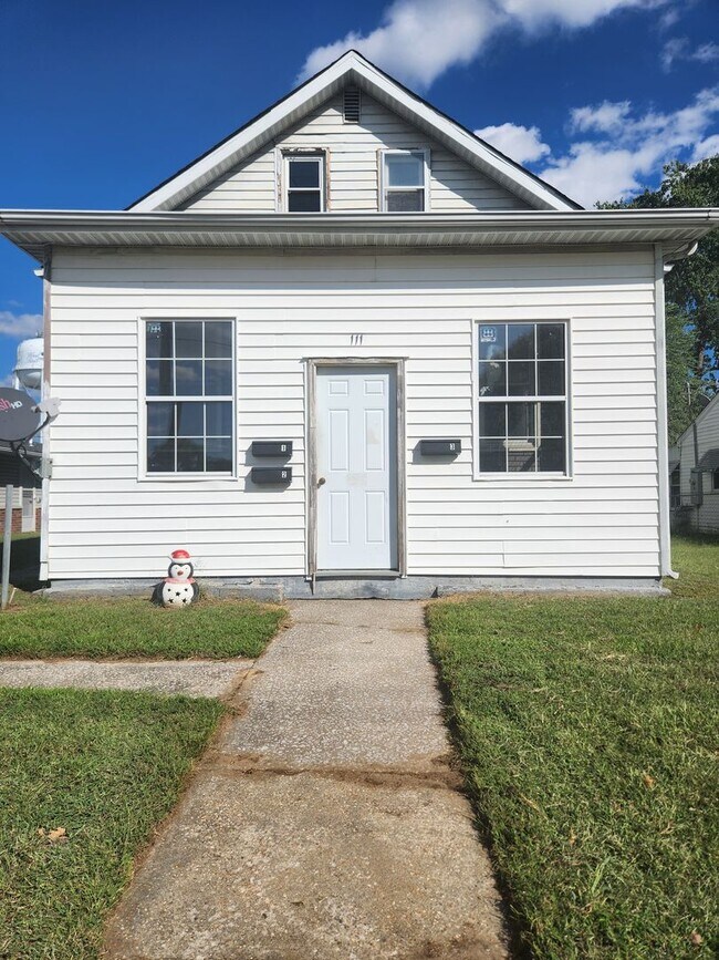 Building Photo - 111 S 13th St