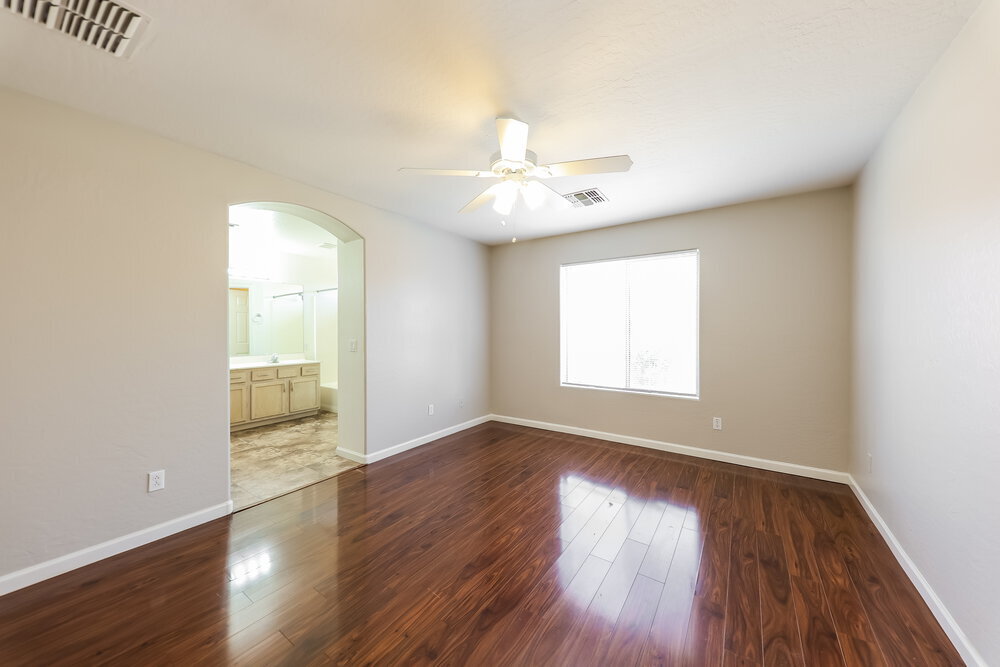 Building Photo - 16038 W Carmen Dr