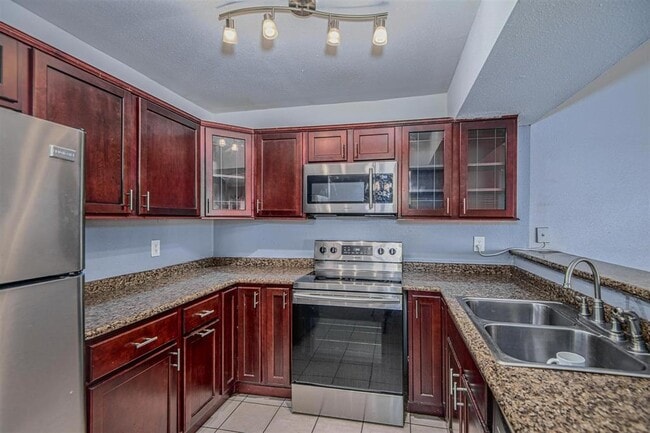 Building Photo - 12510 Newbrook Dr