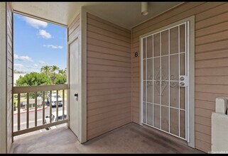 Building Photo - 91-1213 Kaneana St