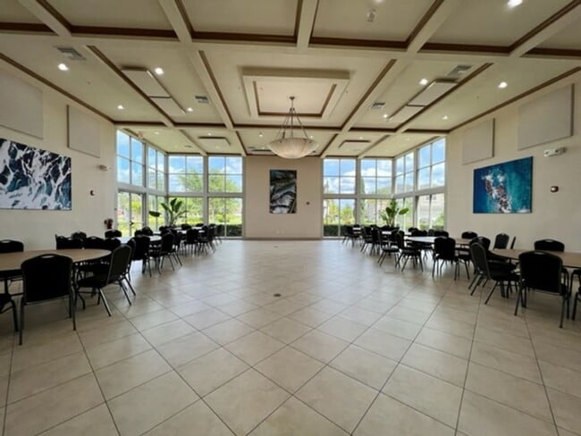 Building Photo - EAGLE CREEK LAKE NONA! WELCOME HOME! Beautiful water views! Spacious 2 story-3 bedroom 2.5 bath h...