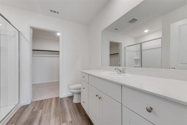 Building Photo - 2126 Mdw Pk Dr