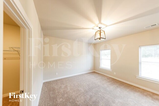 Building Photo - 161 County Rd 1700
