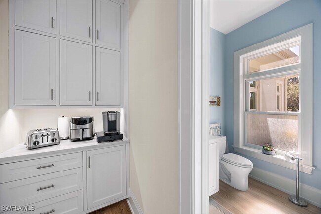 Building Photo - 4885 Tamarind Ridge Dr