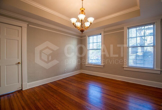 Building Photo - 729 Bonaventure Ave NE