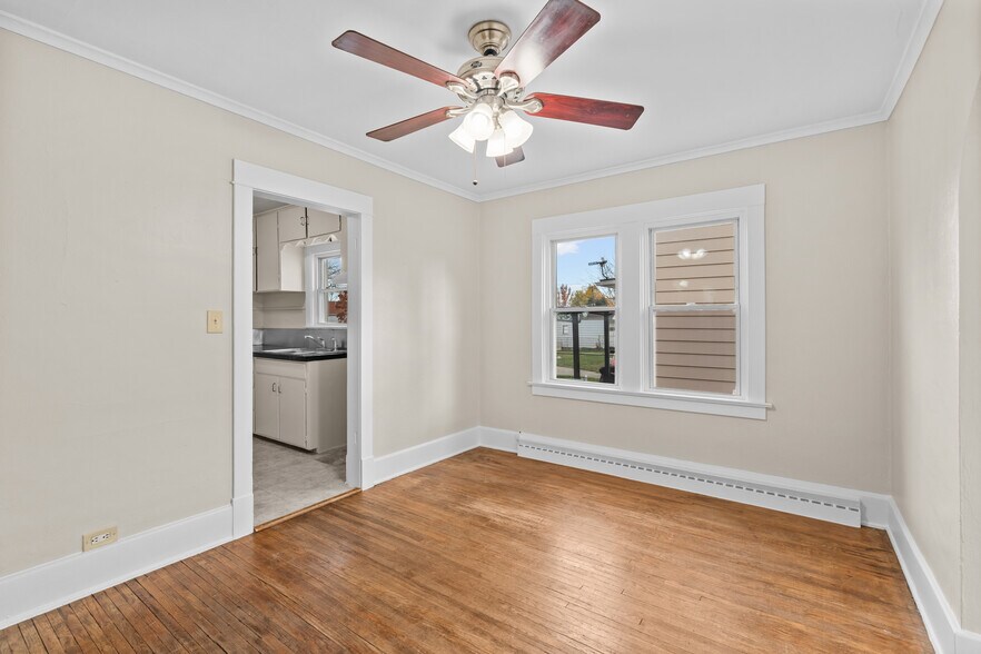 Building Photo - 1005 Woodsdale Ave