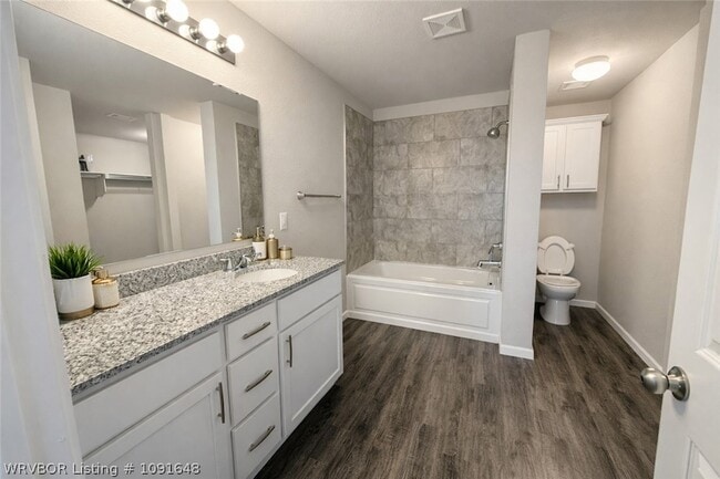 Building Photo - 8125 Dogwood Dr