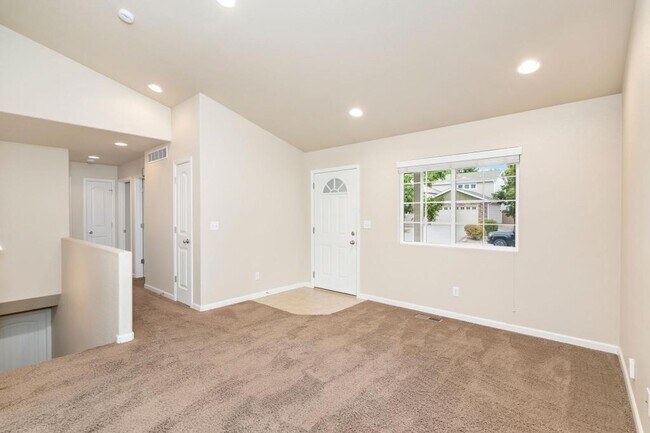 Building Photo - 2255 Sopris Cir