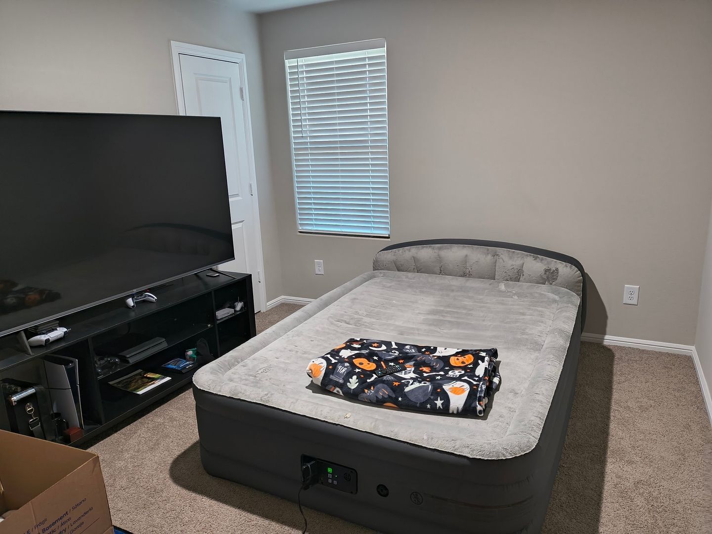 Building Photo - 7701 Orange Blossom Rd