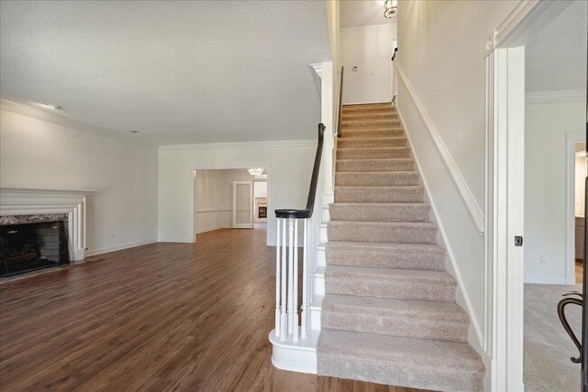 Building Photo - 7215 Plantation Cir