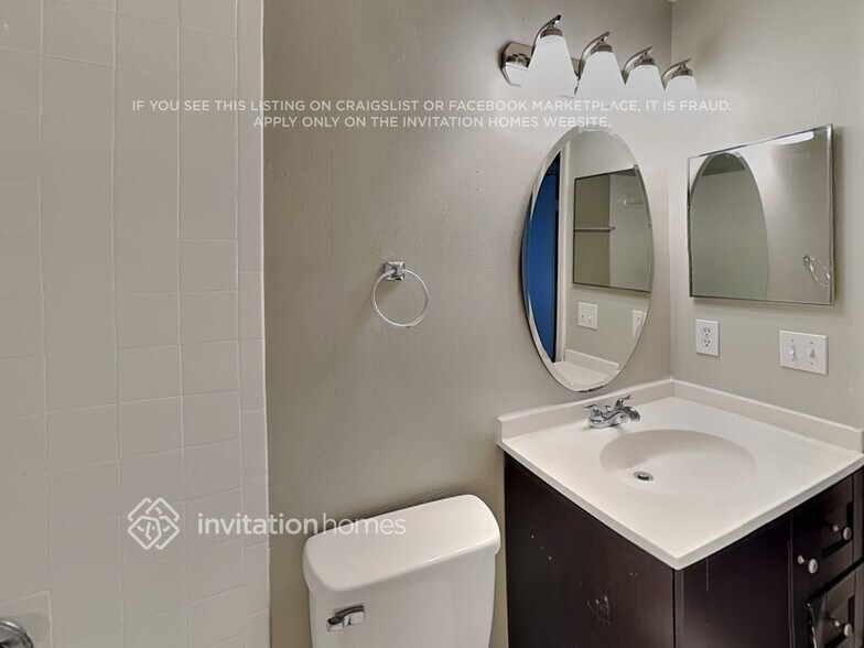 Building Photo - 1849 Coyote Pl