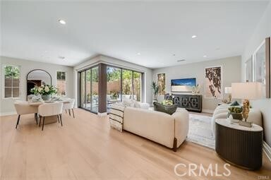 Building Photo - 127 Toretta