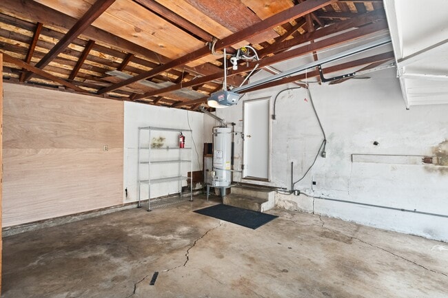 Building Photo - 3600 Coolidge Ave