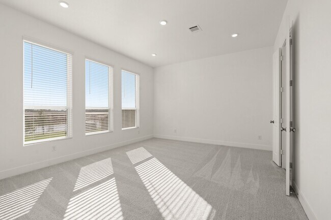 Building Photo - 31039 Vintage Crk Ln