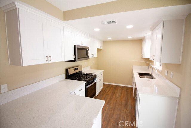 Building Photo - 5136 Saguaro St