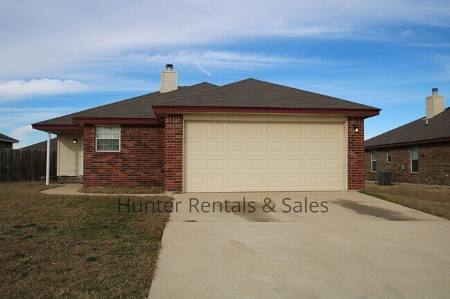 Building Photo - Conveniently Located!!!