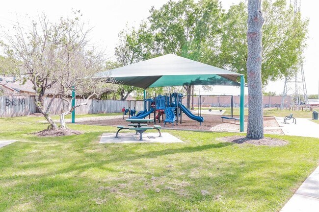 Building Photo - 14118 Sandy Point Ln