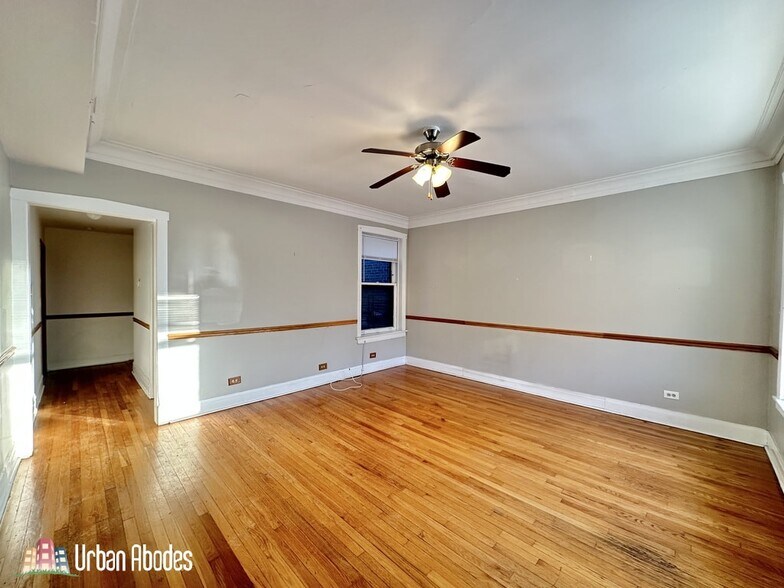 Building Photo - 4609 N Western Ave