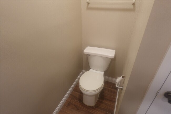 Building Photo - 3351 Deermoss Dr