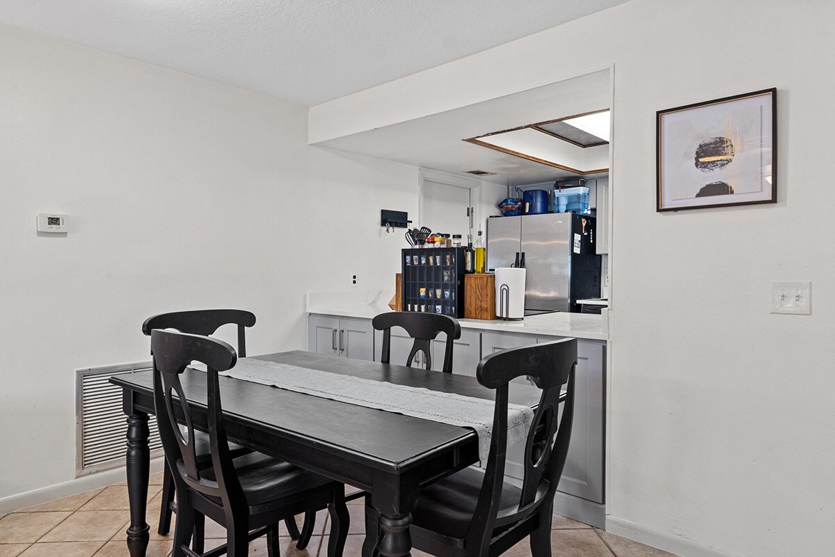 Building Photo - 2539 Fulton Ct