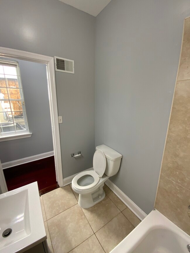 Building Photo - 2207 N 18th St