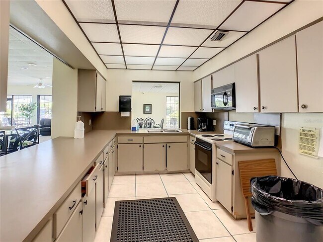 Building Photo - 2333 Feather Sound Dr