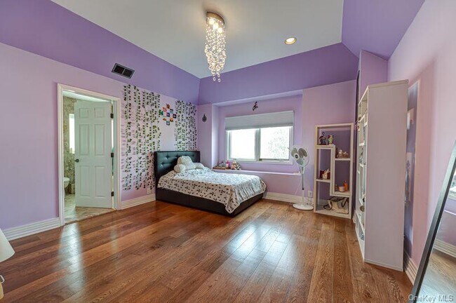 Building Photo - 37 Crescent Cove Cir