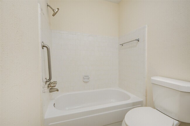 Building Photo - 12803 High Star Dr
