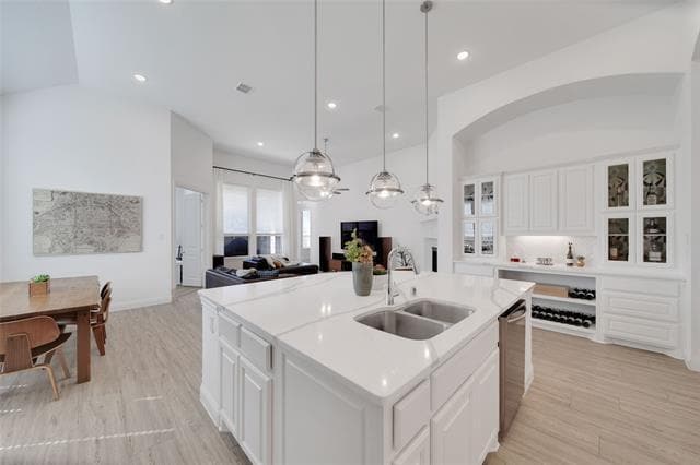 Building Photo - 1004 Chambers Creek Cv