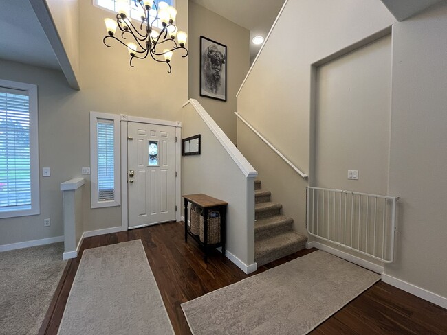 Building Photo - Elegant 5BR + Bonus Room Home with Bay Windows, Entertainment Room & Oversized Primary Retreat