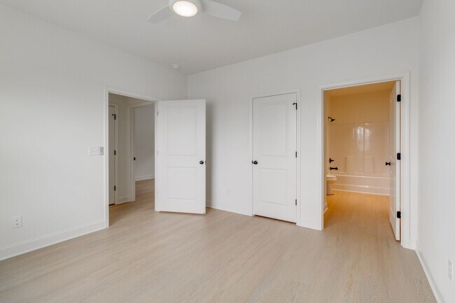 Building Photo - 1410 Barnwell St