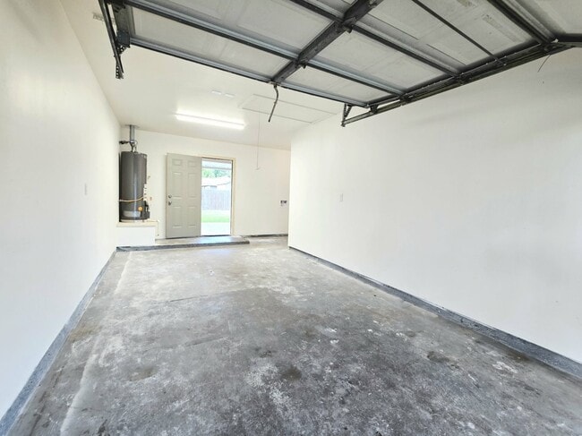 Building Photo - 1111 Belshire Rd