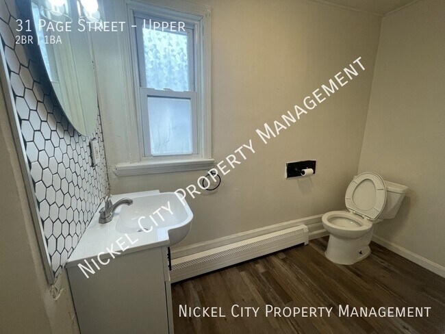 Building Photo - 31 Page St