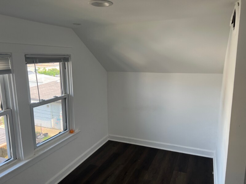 Building Photo - 2226 N 72nd Ct