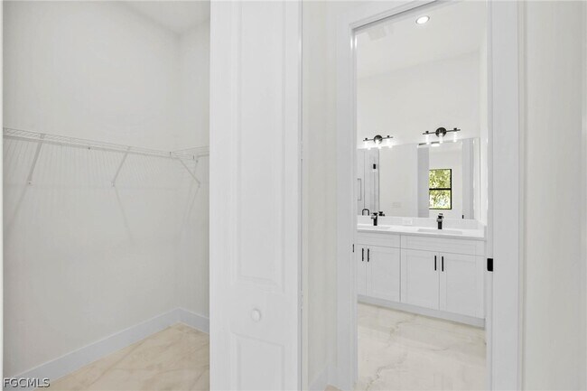 Building Photo - 760 Festival Ave