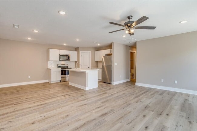 Building Photo - Auburn Villas 3 Bedroom Molly Floor plan