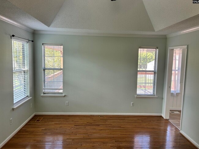 Building Photo - 100 Silverstone Rd