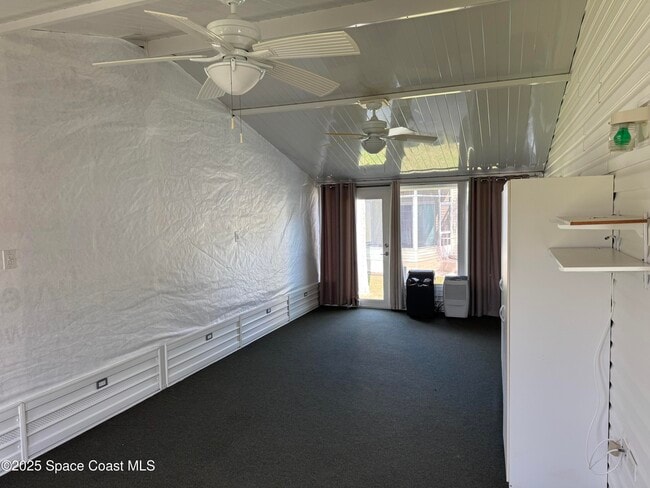 Building Photo - 159 Blue Jay Ln