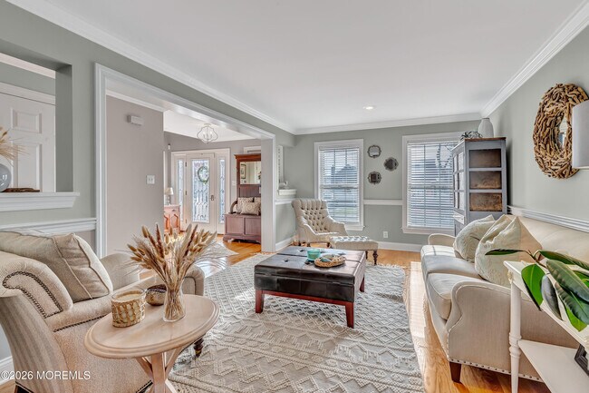 Building Photo - 1814 Briarwood Terrace