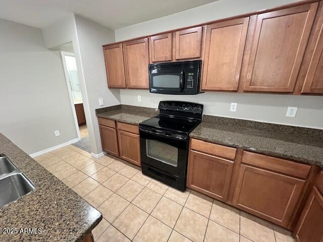 Building Photo - 1223 W Desert Seasons Dr